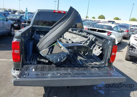 2017 Chevrolet Silverado 1500 1Lt z USA, uszkodzony, nr VIN 3GCPCREC8HG152452